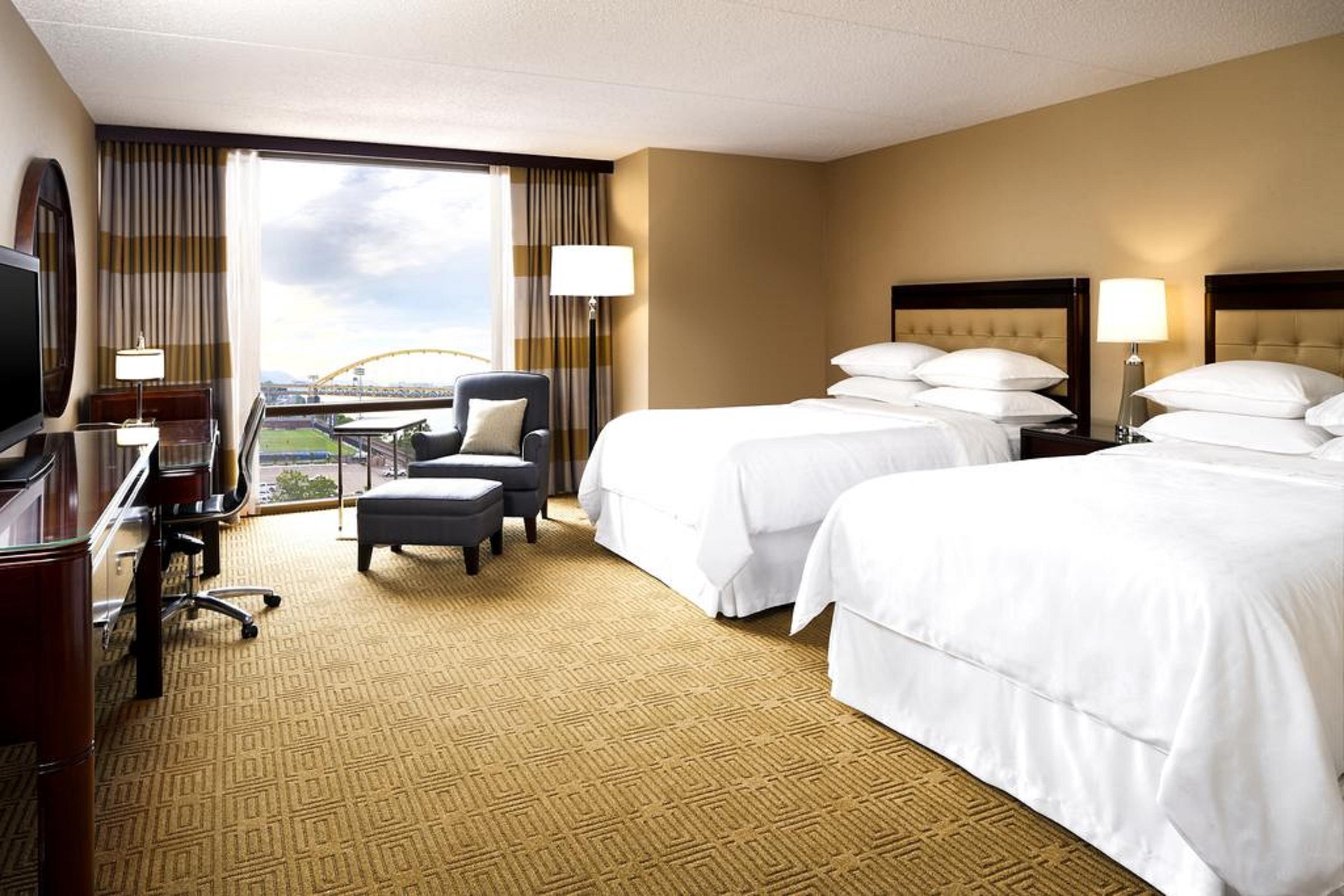 Sheraton Pittsburgh Hotel At Station Square Exteriör bild