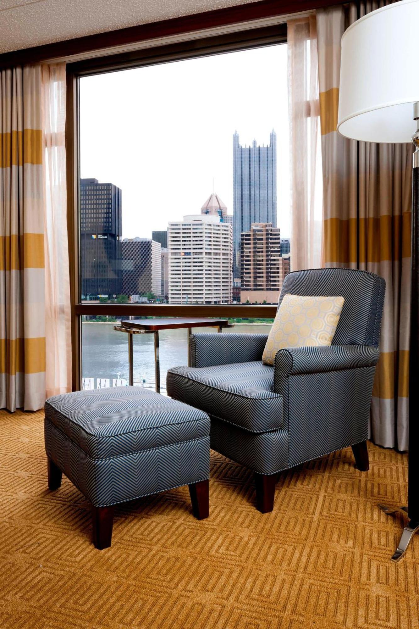 Sheraton Pittsburgh Hotel At Station Square Exteriör bild